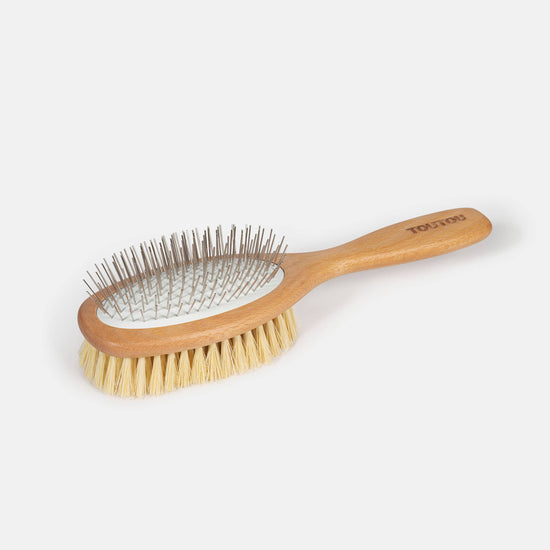 Kaksipuolinen harja pitkälle ja keskipitkälle karvalle