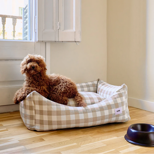 Snozy dog bed, checkered