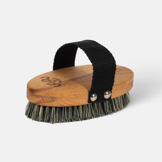 Harja lyhyelle karvalle