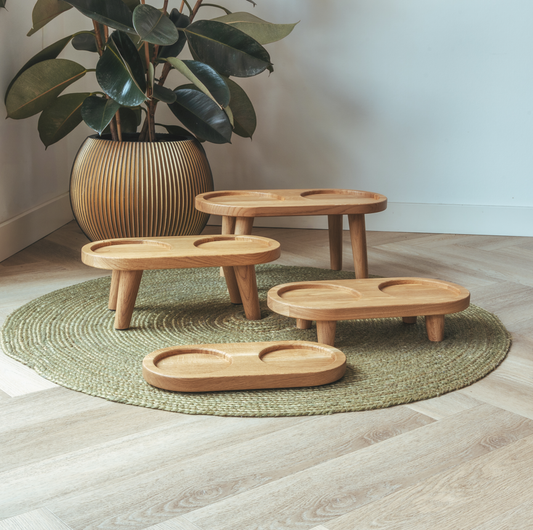 Puinen ruokakuppiteline M-kokoisille kulhoille