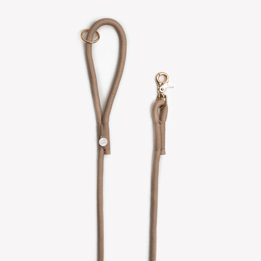 Braided rope leash, sand