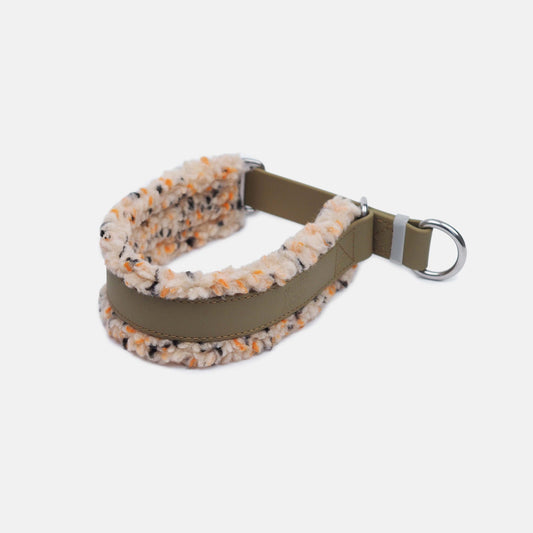 KOIRALIKKA Puolikuristava Teddy - panta, beigenvihreä